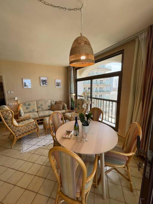 Apartment Orchid Beachfront 2br Tel Aviv